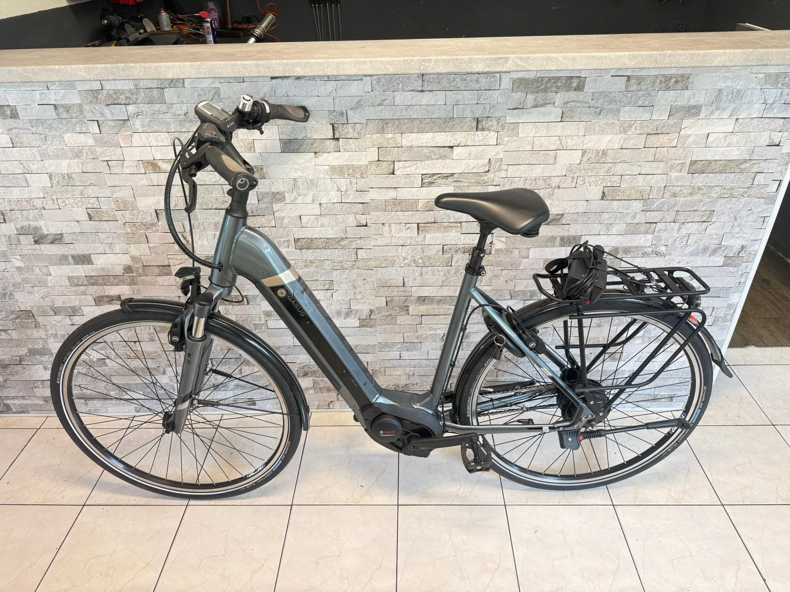 E-Bike Pegasus Premio TOTAAL 1378km. Bosch Performance D57cm