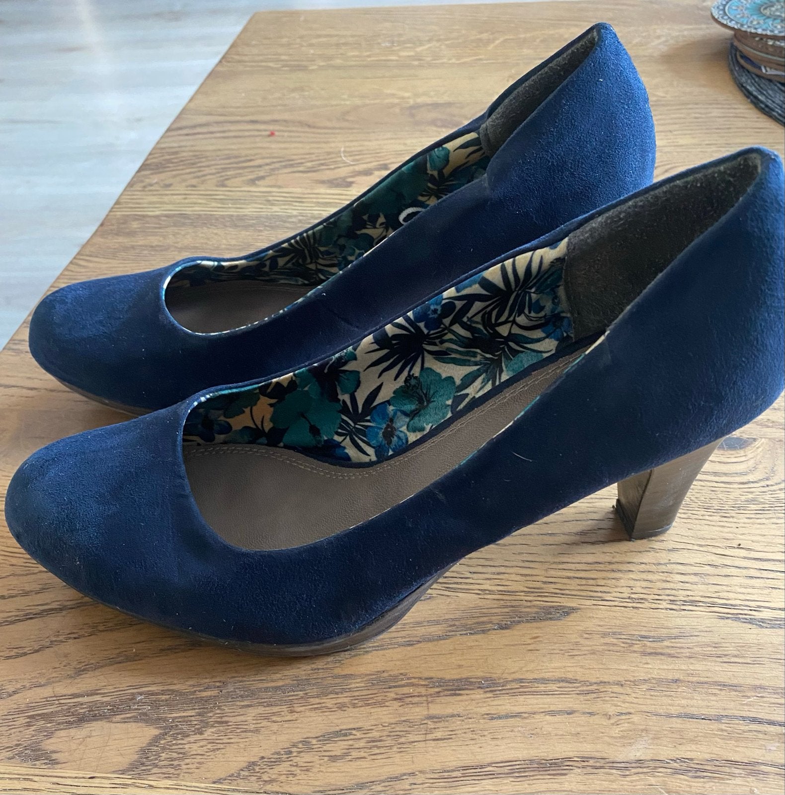 Dames pumps Fashion Line maat 39 - Zo goed als nieuw, Kleding | Dames, Schoenen, Ophalen of Verzenden, Zo goed als nieuw, Blauw