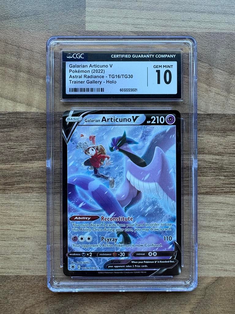 Galarian Articuno V Astral Radiance CGC 10 Pokémon Kaart, Ophalen of Verzenden, Nieuw, Losse kaart, Foil
