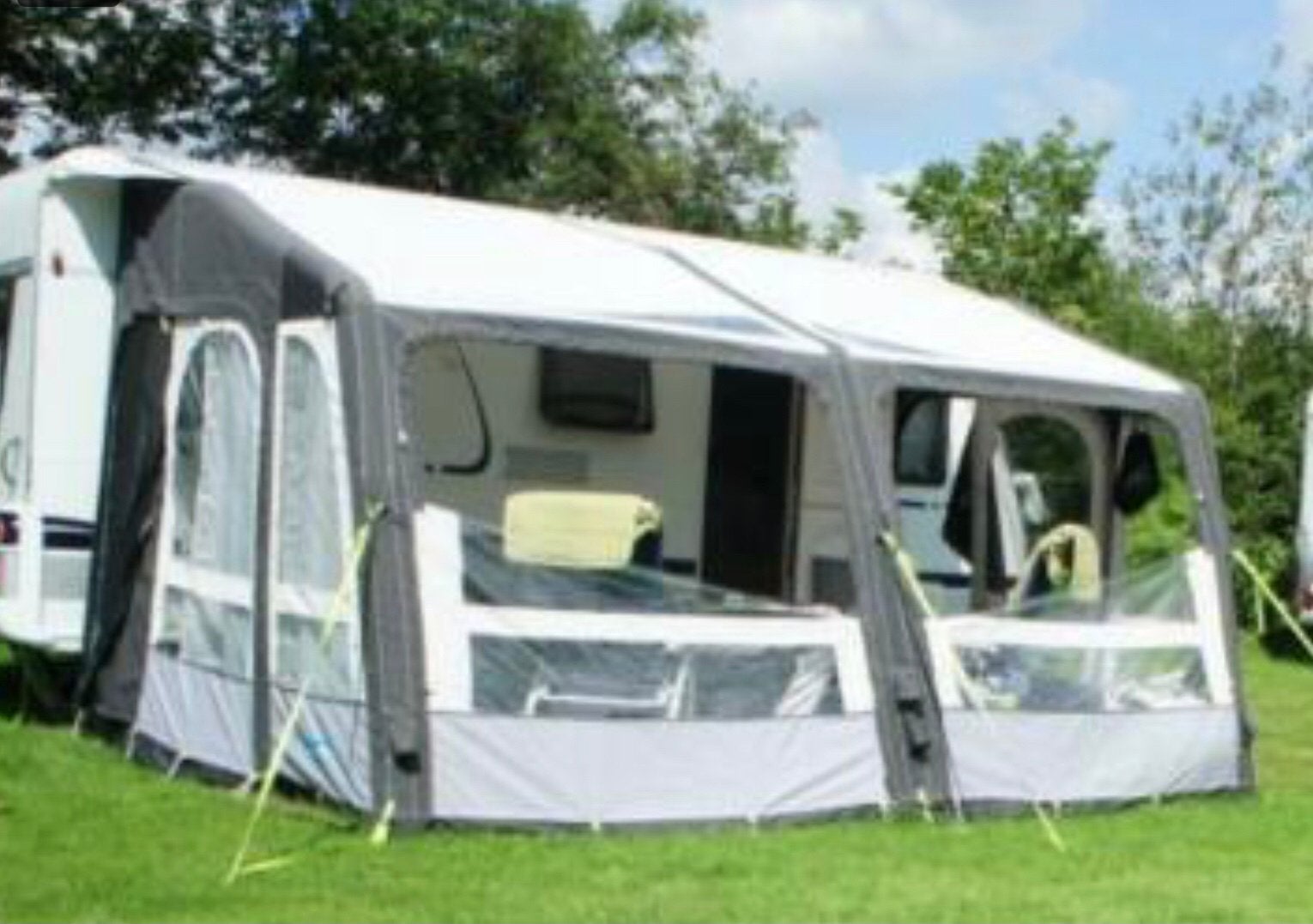 Kampa Granda air 390 voortent, Ophalen, Zo goed als nieuw