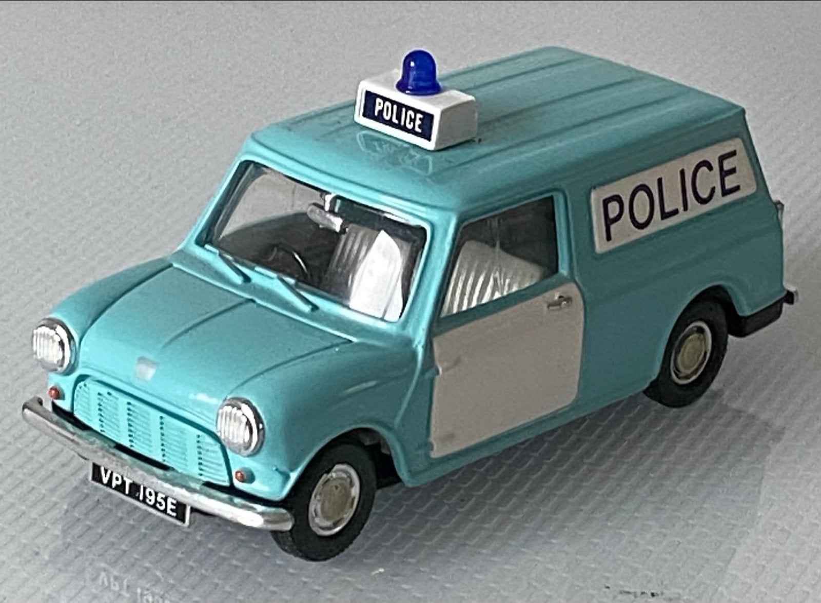 Corgi Mini Van Police 1:43 Nieuwstaat, Ophalen of Verzenden, Nieuw, Bus of Vrachtwagen, Corgi