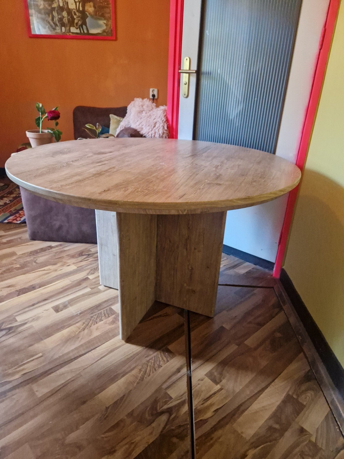 Stevige ronde eettafel 120 diameter met houtlook, Gebruikt, Modern, Scandinavisch, Rond, Ophalen of Verzenden