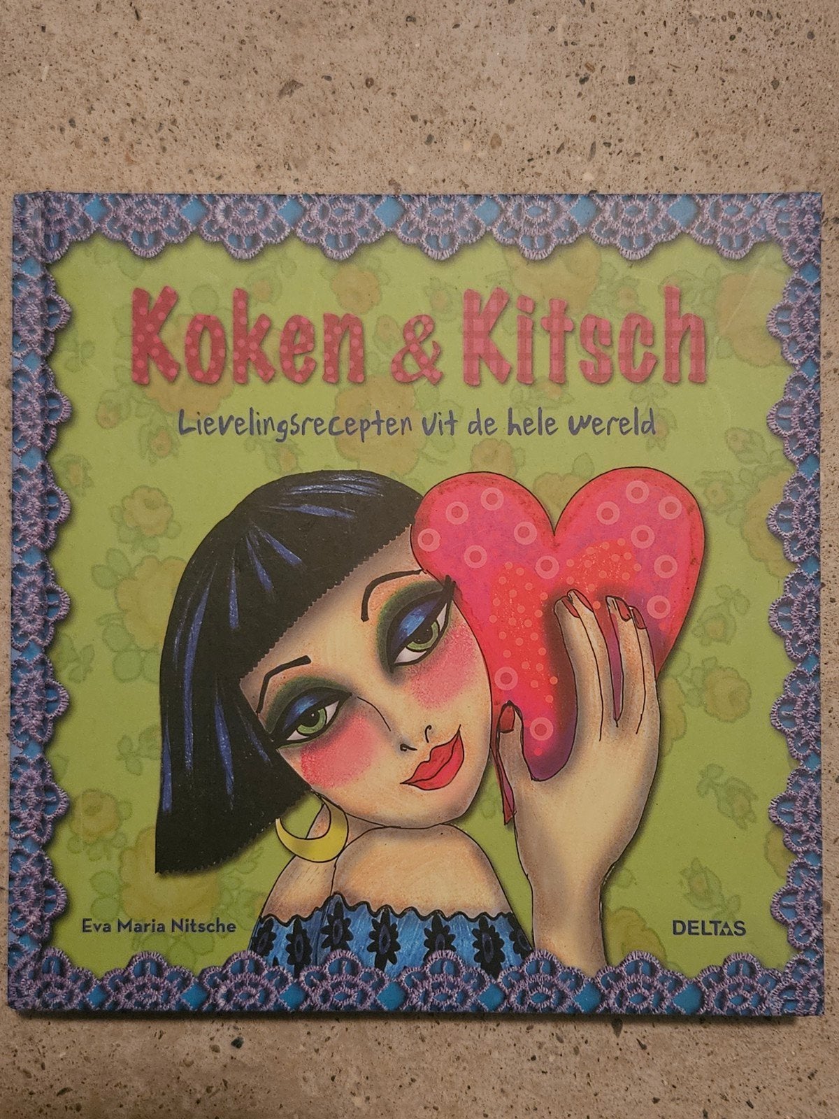Koken & Kitsch: Lievelingsrecepten uit de hele wereld, Ophalen of Verzenden, Hoofdgerechten, Zo goed als nieuw, Overige gebieden