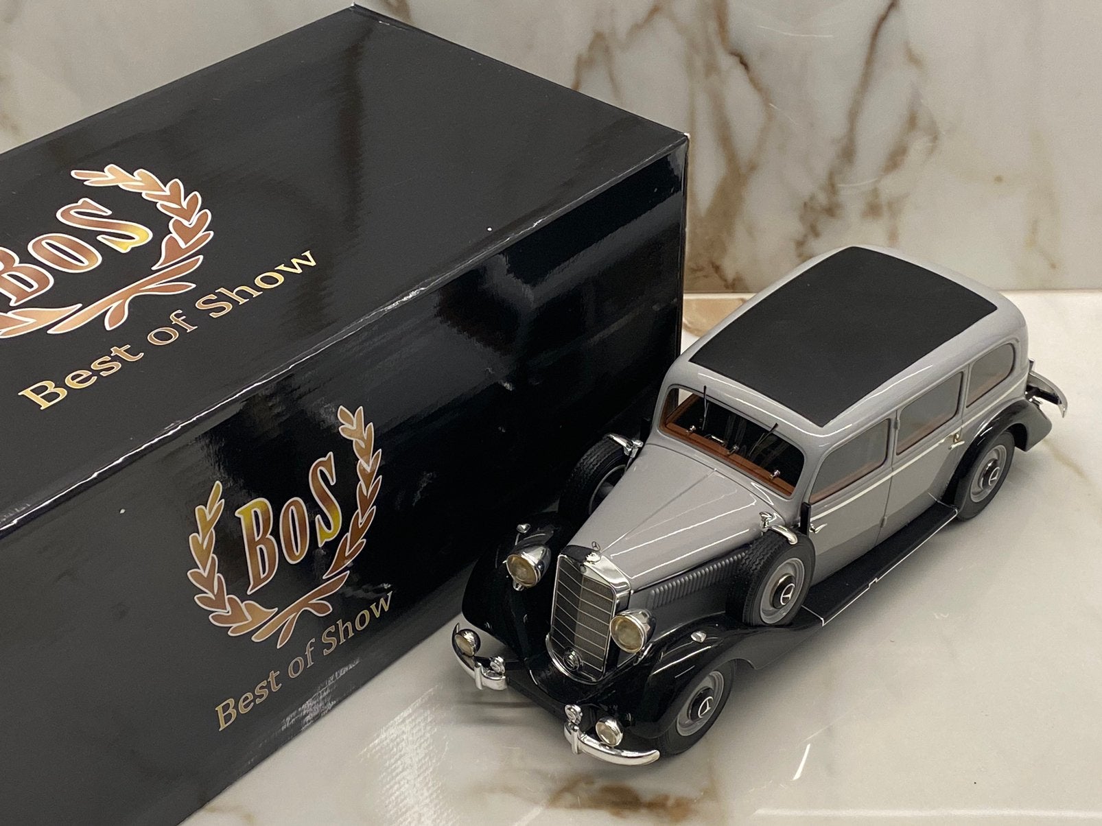 24 verschillende Mercedes-Benz 1:18 - Norev/AutoArt, Hobby en Vrije tijd, Modelauto's | 1:18, Ophalen of Verzenden, Zo goed als nieuw