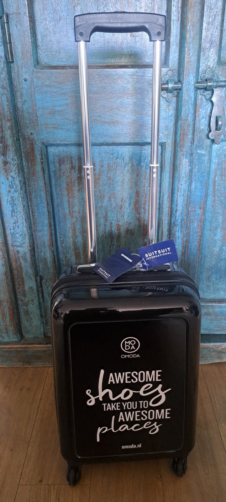 Nieuwe Zwarte Omoda SuitSuit trolley Koffer, Wieltjes, 50 tot 60 cm, Hard kunststof, Nieuw