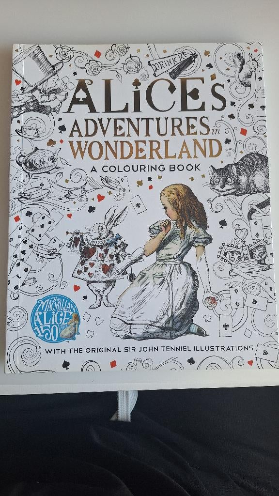 Hobby: Alice's Adventures in Wonderland Kleurboek, Ophalen of Verzenden, Zo goed als nieuw, Overige typen