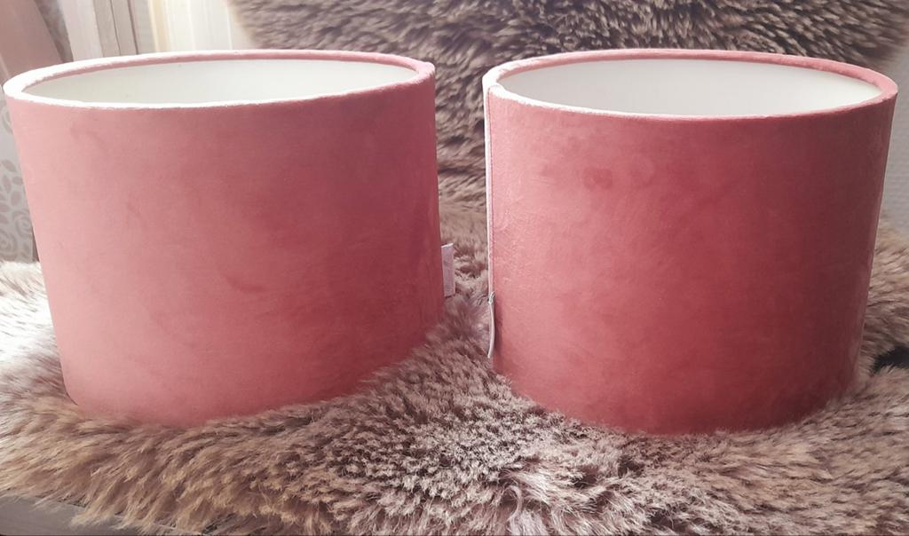 2 velours roze lampenkapjes, Ophalen, Rond, Minder dan 25 cm