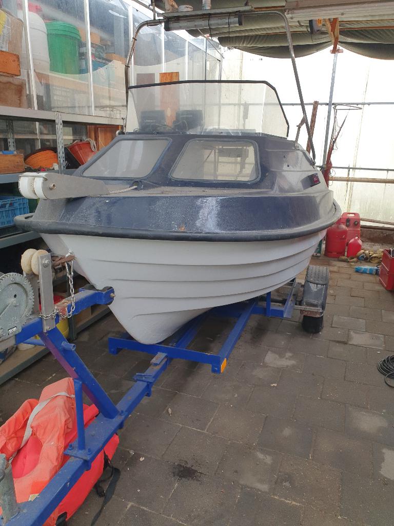 Crescent zeevisboot, Ophalen, Gebruikt, Elektrische start, 30 tot 50 pk