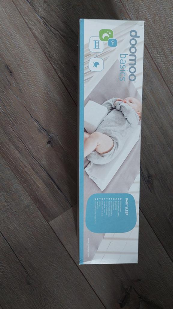 Doomoo zijslaapkussen voor baby's, Ophalen of Verzenden, Zo goed als nieuw