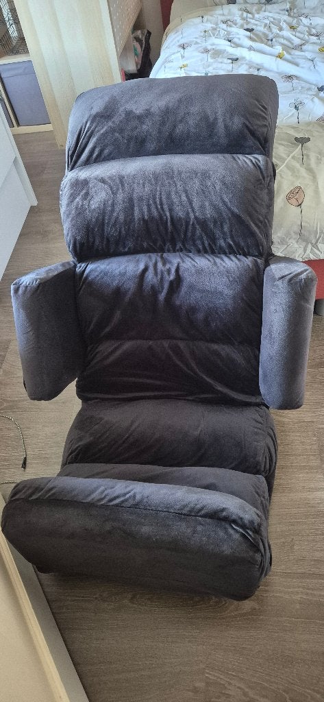 Stoel met omkeerbare functionaliteit, Ophalen