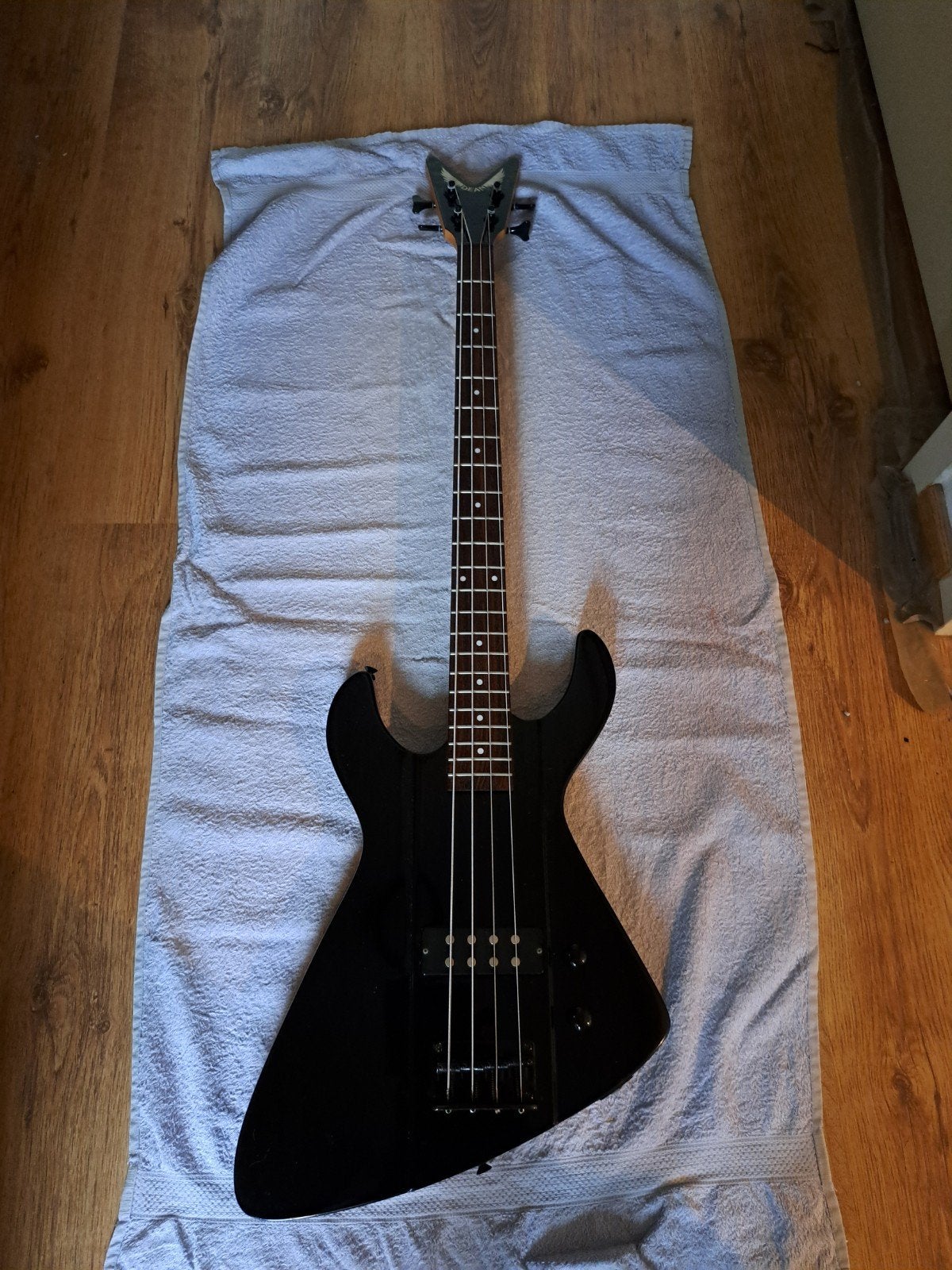 Dean basgitaar, Muziek en Instrumenten, Ophalen, Zo goed als nieuw, Elektrisch