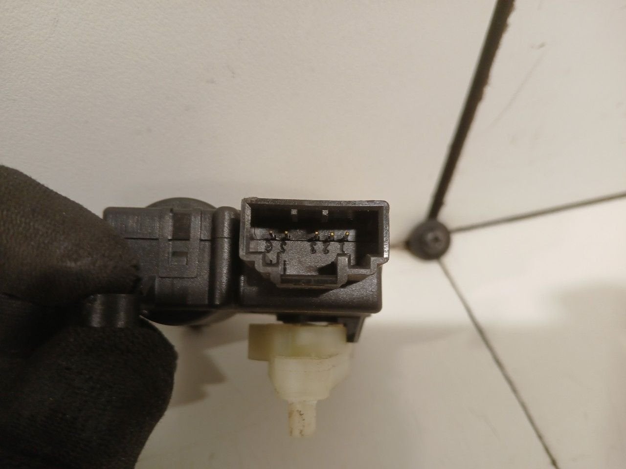 Kachelstelmotor Nissan Leaf, Onderdelen@venauto.nl, Van der Ven Autorecycling B.V., Gebruikt, Ettenseweg 76, 4706 PB Roosendaal, The Netherlands