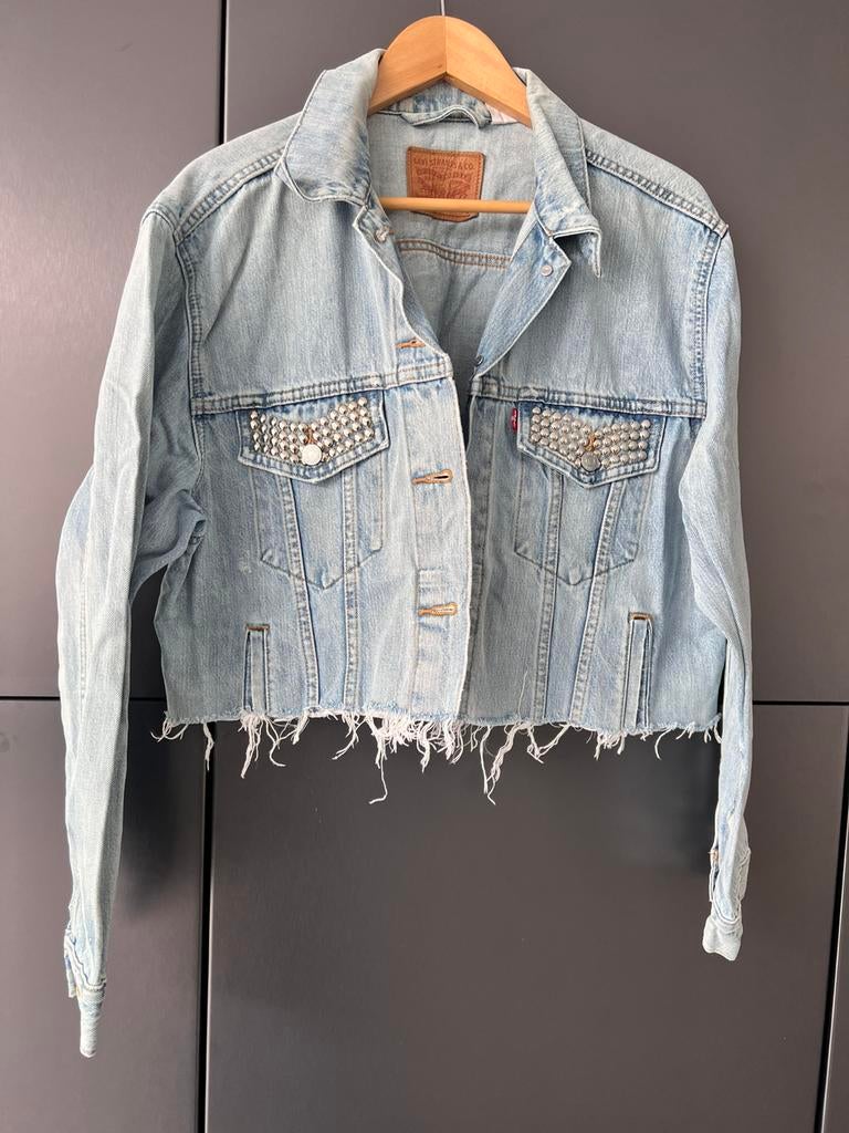LEVI’S LICHT BLAUW TRUCKER JACK JASJE MET STUDS JAS MAAT XL, Ophalen of Verzenden, Zo goed als nieuw, Maat 46/48 (XL) of groter