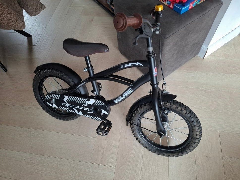 Volare Black Cruiser kinderfiets 14 inch inc zijwiel & stang, Zijwieltjes, Volare Black Cruiser, Ophalen of Verzenden, Minder dan 16 inch