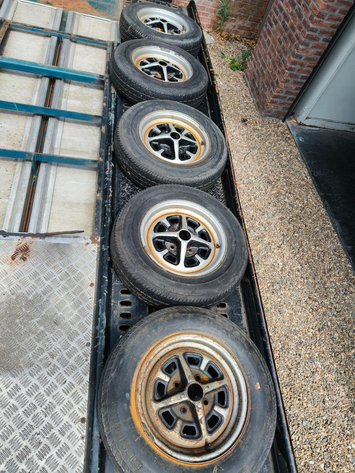 Set van 5 gebruikte mgb velgen. Of oude Mustang 4 gaats, Auto-onderdelen, Banden en Velgen, 14 inch, Gebruikt, Banden en Velgen
