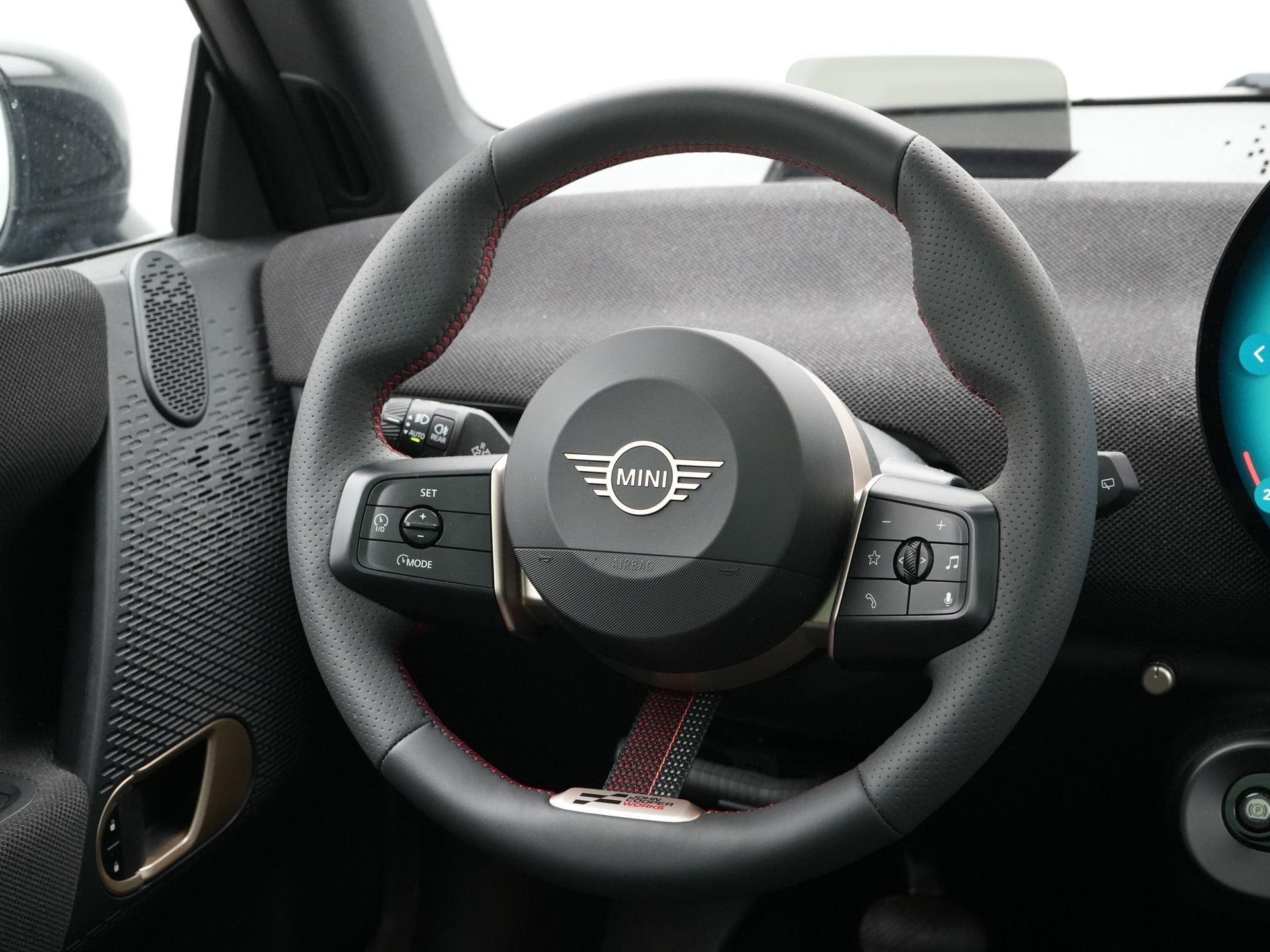 MINI Cooper E John Cooper Works Pakket M Accu conditie 95%, Dealer onderhouden, Gebruikt, Zwart, Met garantie (alle)