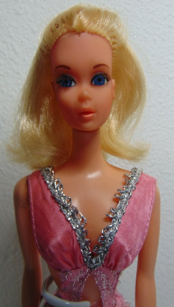 Walk Lively Barbie pop uit de jaren 70, Verzamelen, Poppen, Verzenden, Gebruikt, Pop