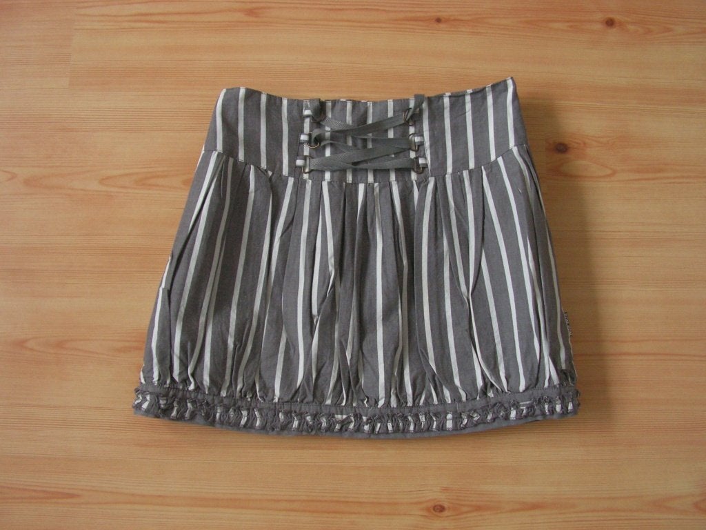 NIEUW grijs-wit gestreept rokje maat 128 van Pom Pom., Ophalen of Verzenden, Nieuw, Meisje, Jurk of Rok
