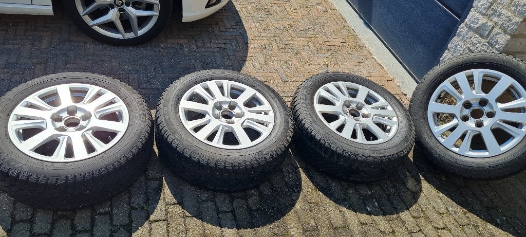 Audi Velgen met Dunlop winterbanden, Auto-onderdelen, Ophalen, Gebruikt, 16 inch, Banden en Velgen