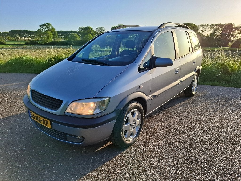 Opel Zafira 1.8 16V AUT 2003 7-Zits Grijs+Veel facturen! NAP, Auto's, Opel, Zwart, 4 cilinders, Zafira, Dealer onderhouden