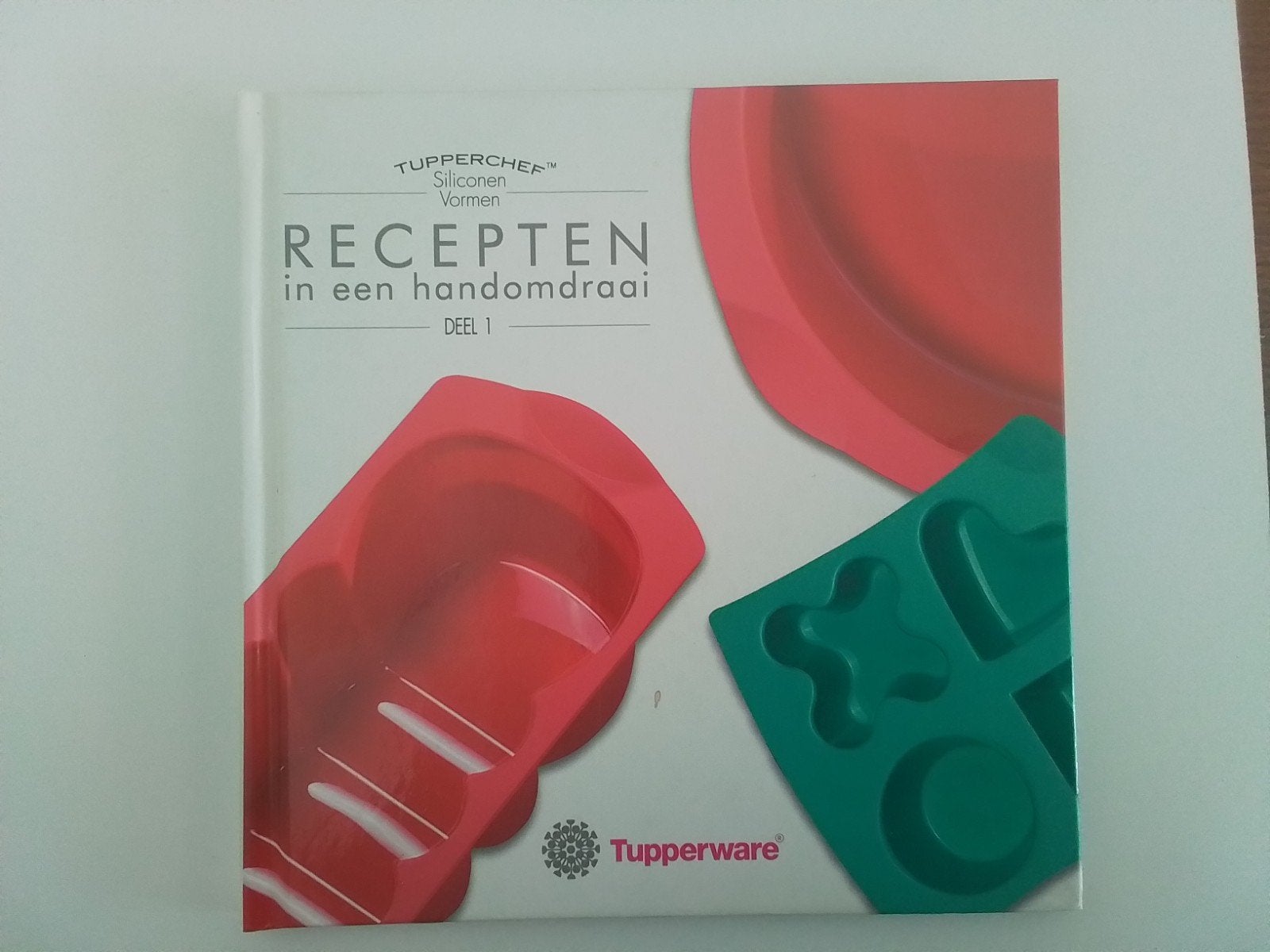 Tupperware Recepten in een handomdraai Deel 1, Ophalen of Verzenden, Zo goed als nieuw, Hoofdgerechten, Tupperware