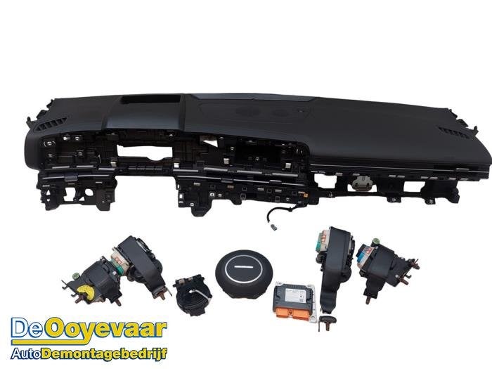Airbag set + dashboard van een Hyundai Kona (Kona 23-), Gebruikt, -, -, Ophalen of Verzenden