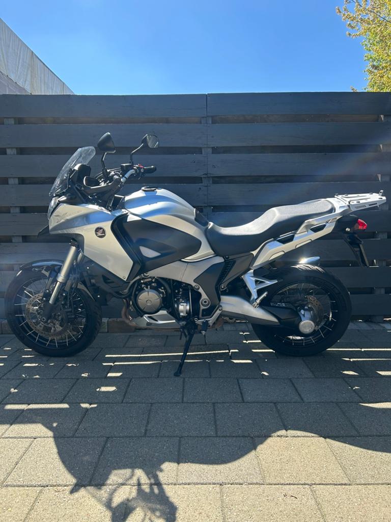 Honda VFR1200X Crosstourer, 4 cilinders, Motorrijbewijs A, Particulier, Meer dan 35 kW
