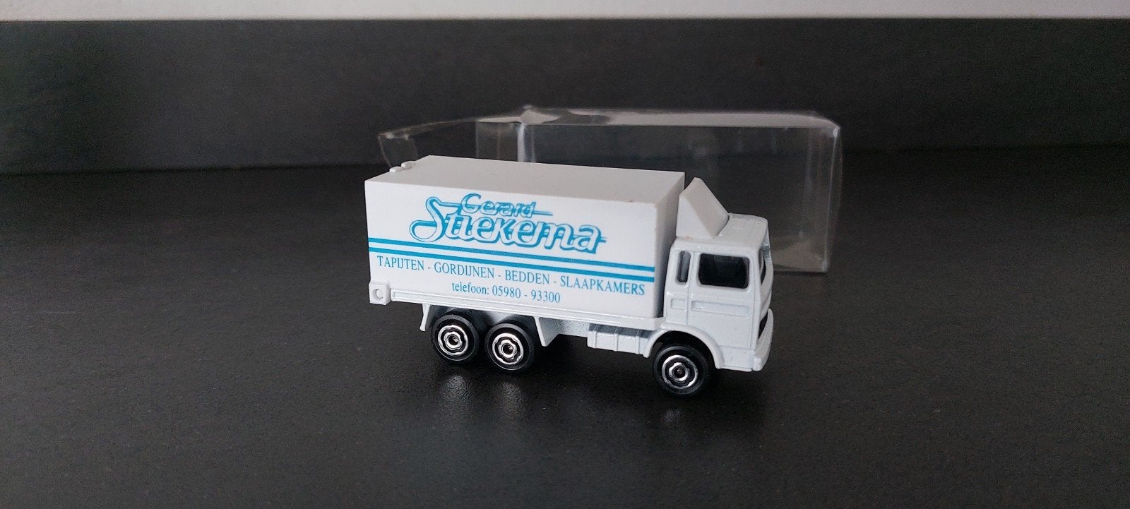 Majorette Saviem vrachtwagen "Gebr. Stiekema" - Zeldzaam mo, Ophalen of Verzenden, Zo goed als nieuw, Bus of Vrachtwagen
