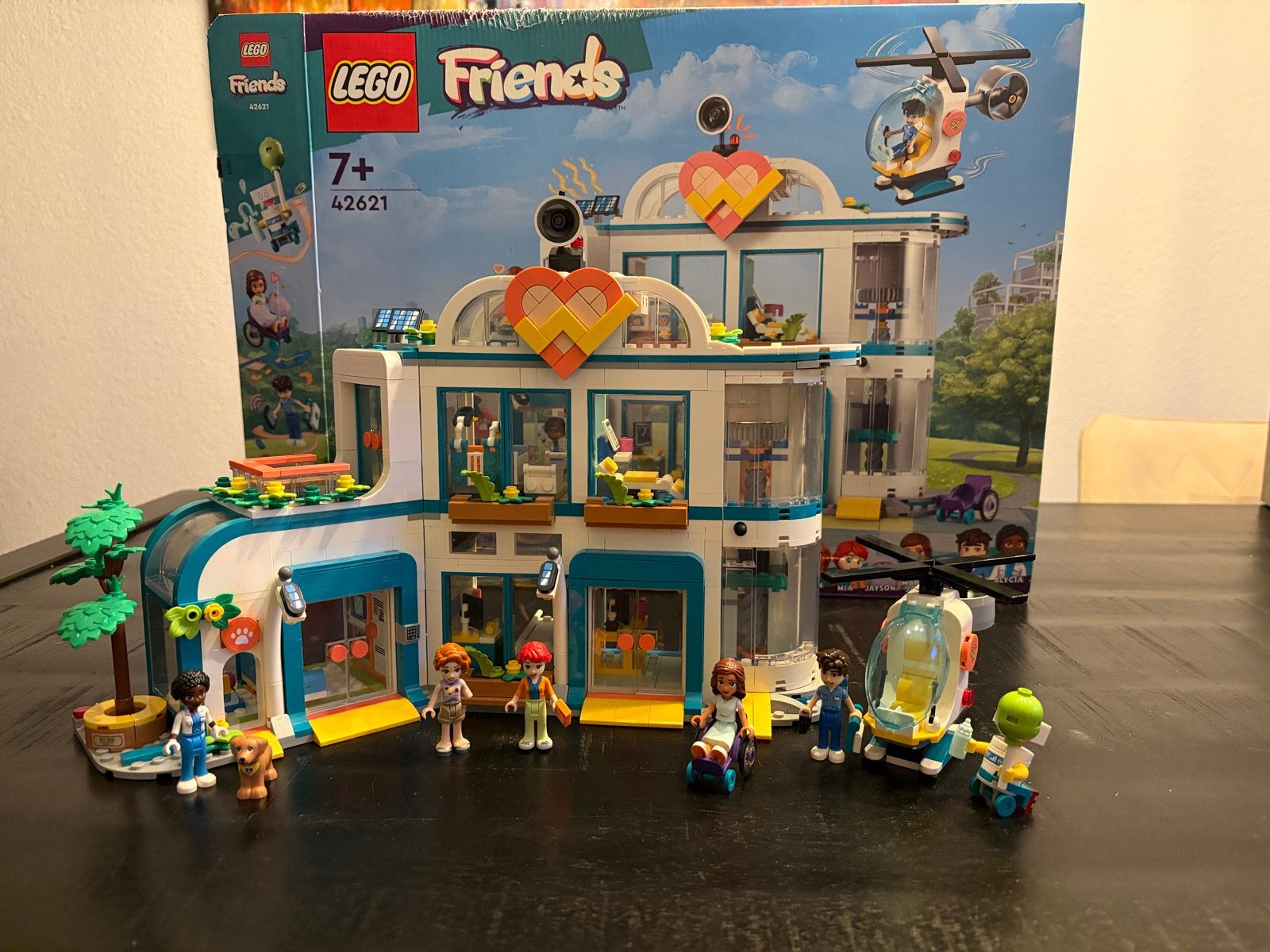 LEGO Friends Heartlake City Ziekenhuis (42621), Ophalen, Zo goed als nieuw