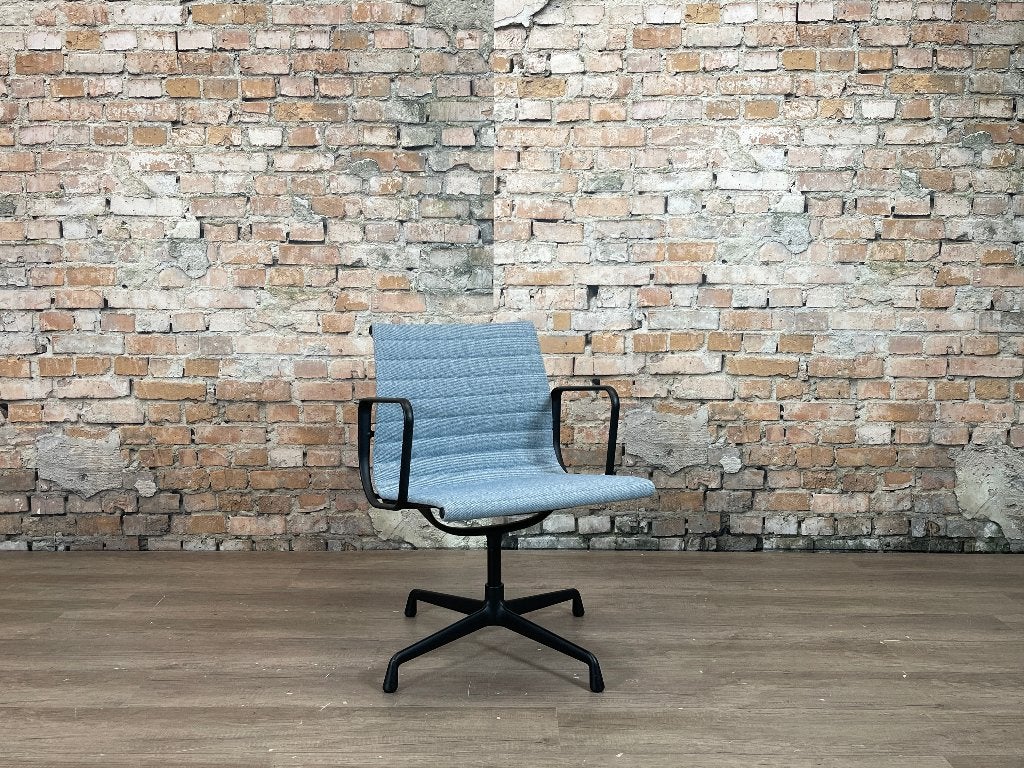 Vitra EA108 bij TheReSales