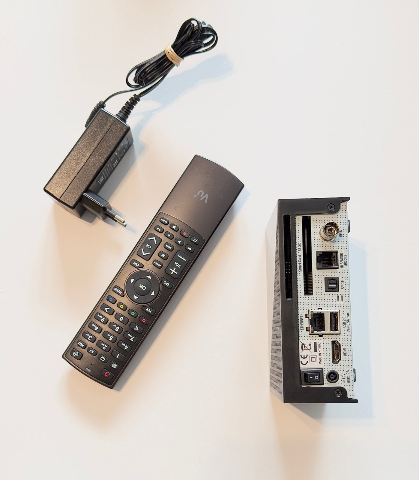 VU+ Zero 4K DVB-C/T2 Decoder met afstandsbediening, Ophalen of Verzenden, Zo goed als nieuw