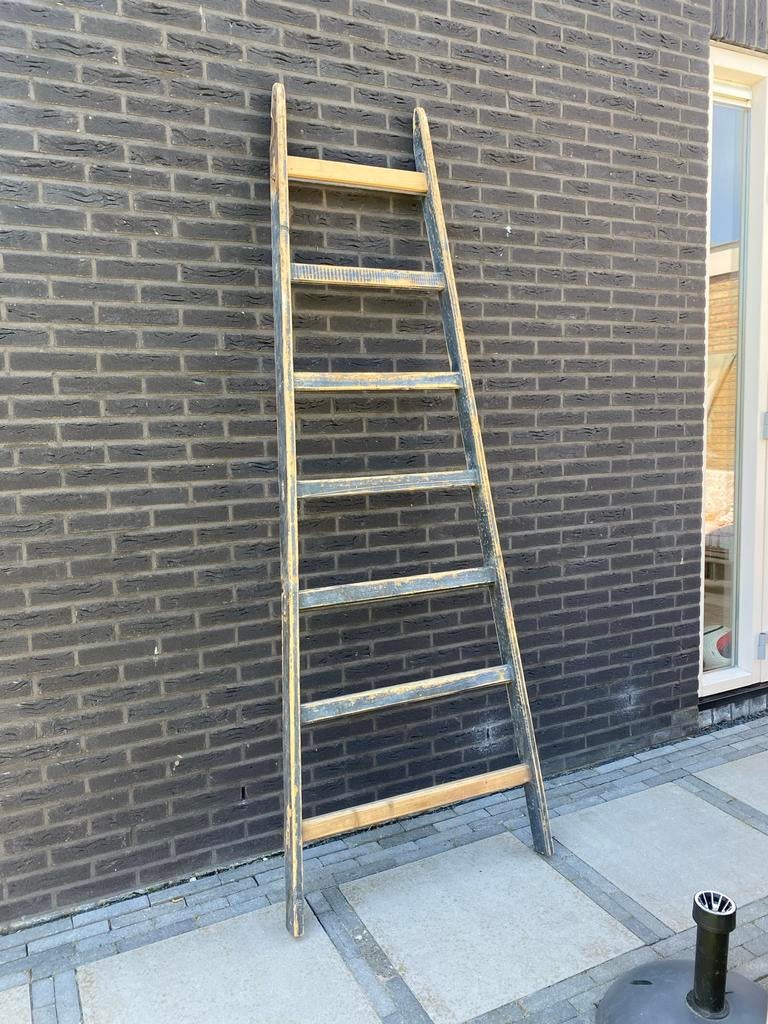 Decoratieve ladder voor binnen, Ophalen, Gebruikt