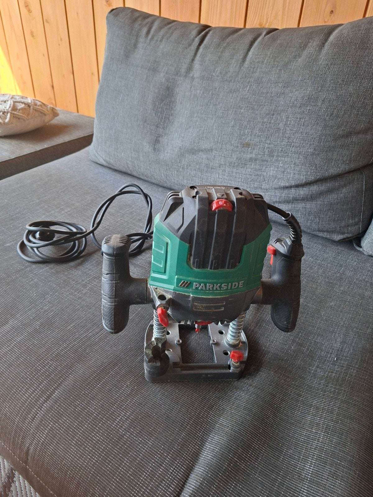 Parkside Bovenfrees PDF 1200 D3 - Zo goed als nieuw, Doe-het-zelf en Verbouw, Gereedschap | Freesmachines, Ophalen, Bovenfrees