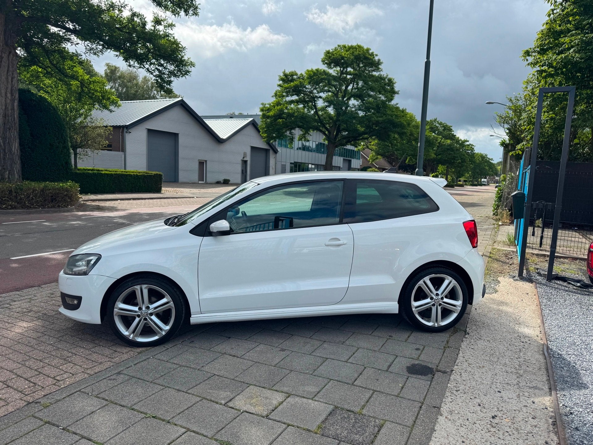 Volkswagen Polo 1.2 TSI R-Line Clima Elek Pakket Xenon/Led, Auto's, Voorwielaandrijving, Euro 5, Stof, Zwart