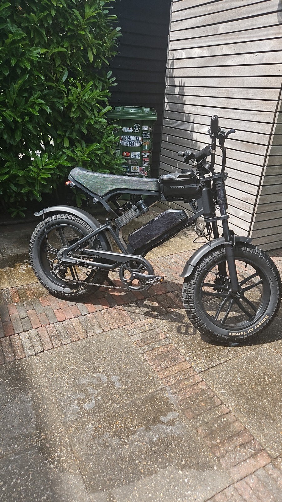 V20 pro custom, Vering, Overige typen, 20 tot 40 kg, Ophalen of Verzenden