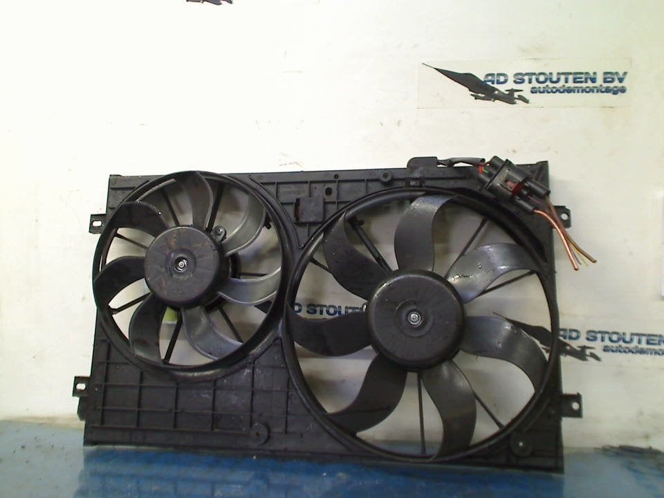 Koelventilator Audi A3 Sportback (8PA) (2007-09/2013-03), Gebruikt, Auto-Union-Straße  1, Ingolstadt 85057, , Duitsland, Info@audi.de