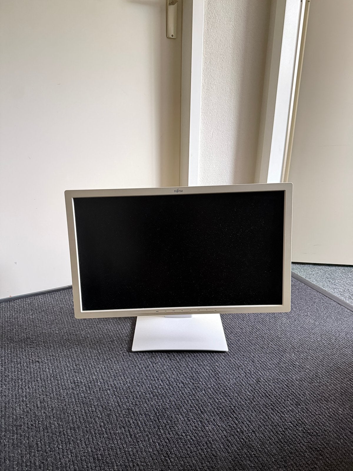 2 beeldschermen, Computers en Software, Monitoren, Ophalen, IPS, Full HD, Zo goed als nieuw