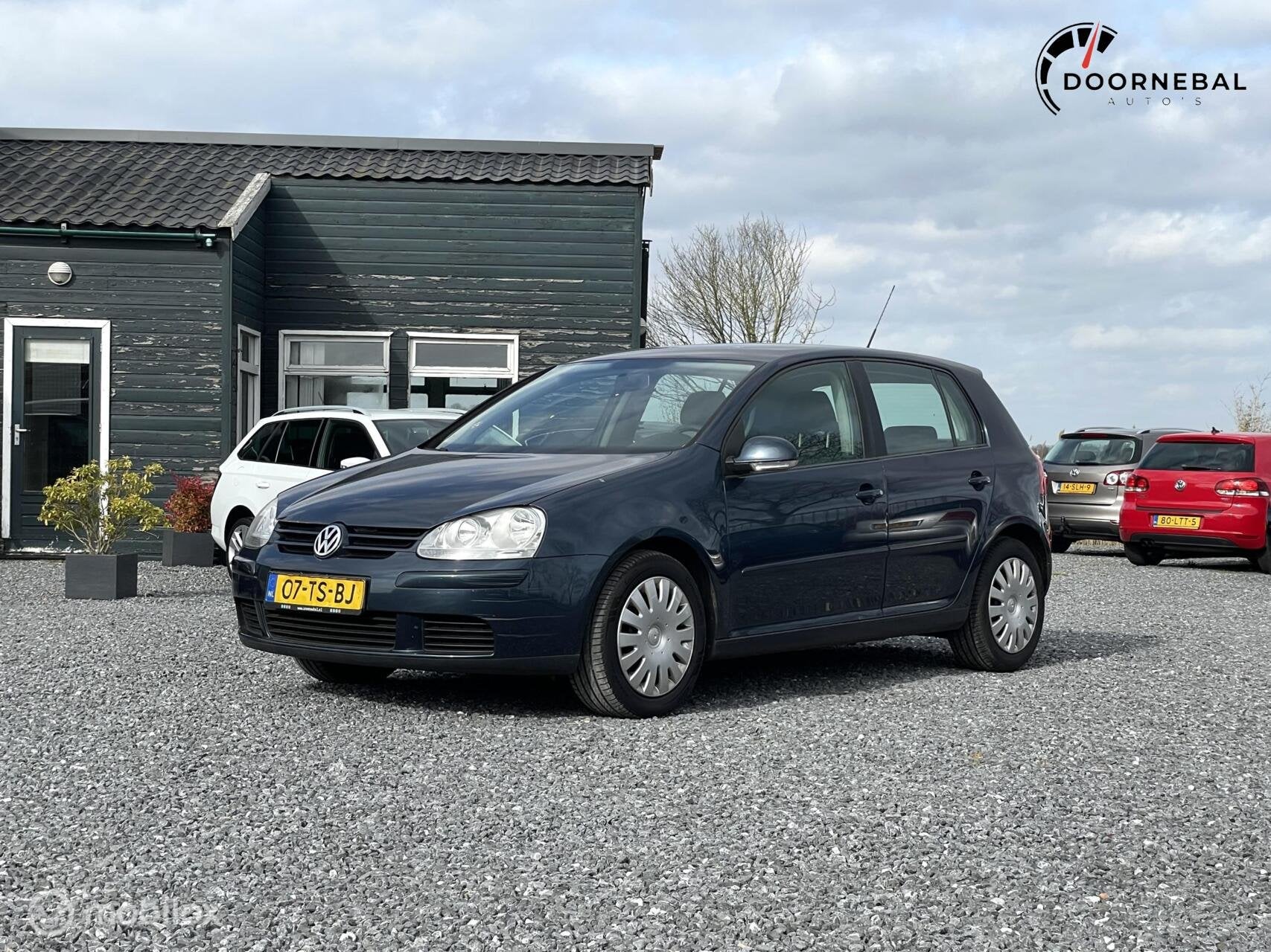 Volkswagen Golf 1.6 FSI Optive / LEES TEKST ! / EXPORT, Voorwielaandrijving, Gebruikt, Zwart, 4 cilinders
