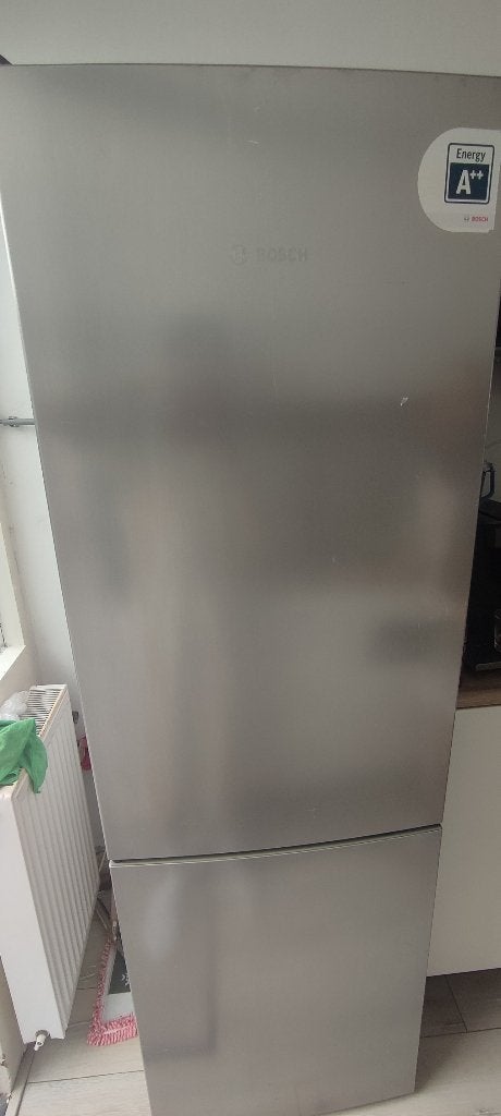 Bosch koelvries combinatie, Gebruikt, 200 liter of meer, Met aparte vriezer, Energieklasse A of zuiniger