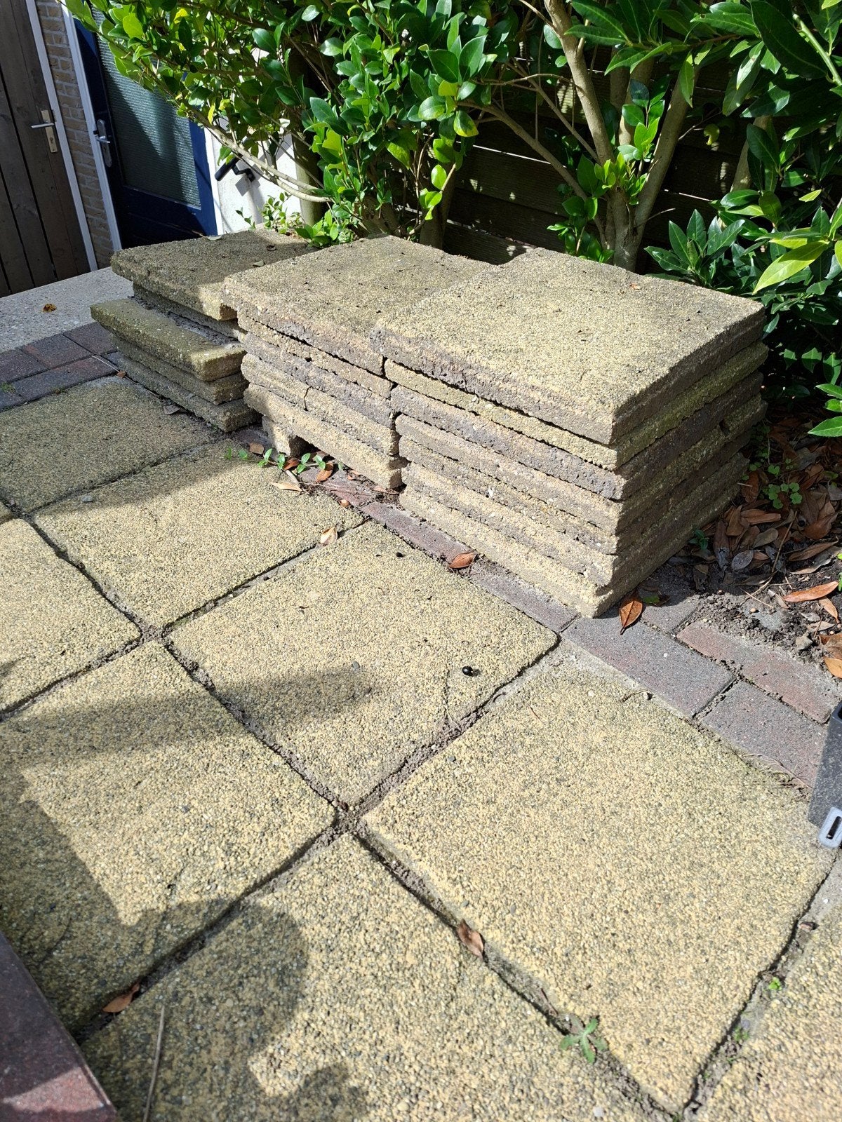 GRATIS, terrastegels +/- 38x38cm., Ophalen, Gebruikt, Beton, Terrastegels