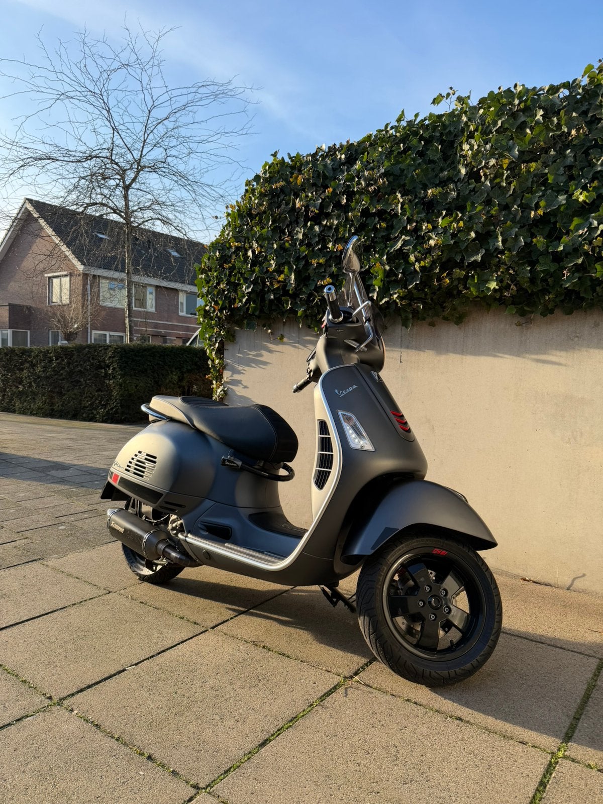 Vespa 300 gts Akrapovic uitlaat, Scooter, Occasion, Particulier, Automaat