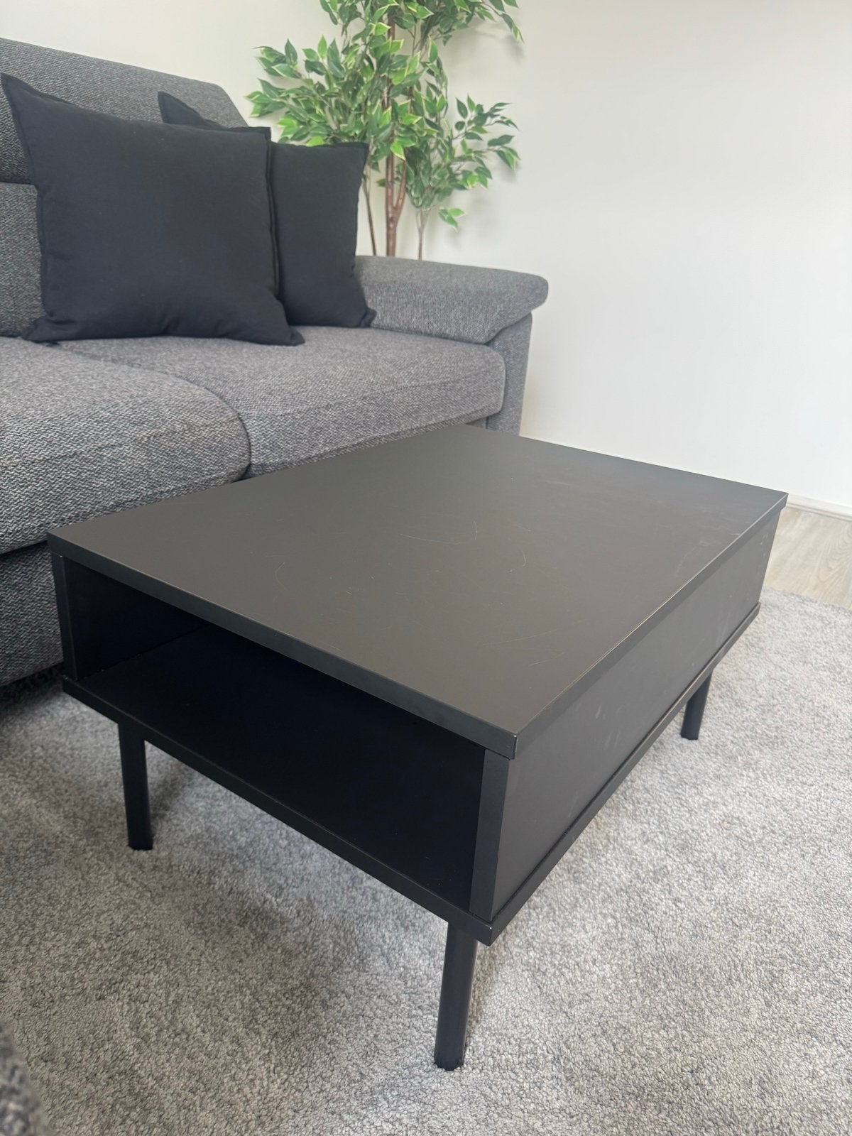 IKEA Bijzettafel 70x50 cm, Ophalen, Zo goed als nieuw, 75 cm of meer, Rechthoekig