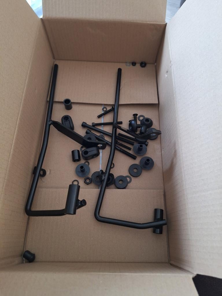 Bevestigingset scherm Peugeot kisbee, Ophalen of Verzenden, Benzine, Overige modellen