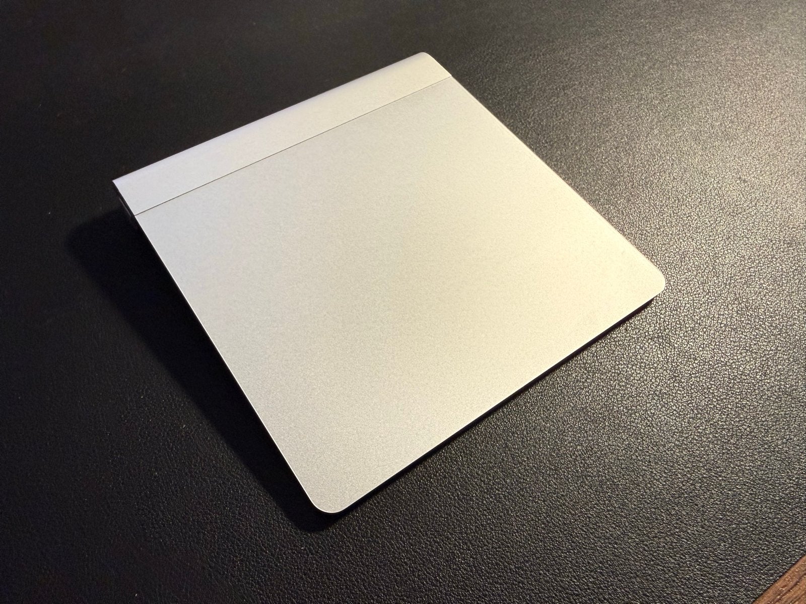Apple Magic Trackpad, Ophalen of Verzenden, Gebruikt, Draadloos, Trackpad