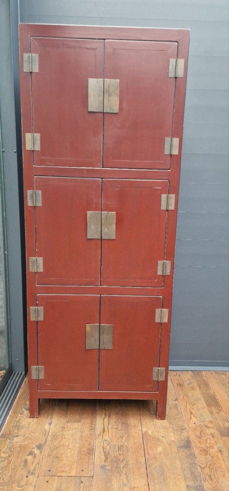 Chinese Kast - Rood met Messing Beslag, Ophalen