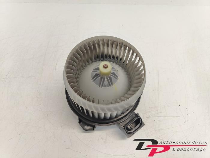 Kachel Ventilatiemotor van een Suzuki Swift, Auto-onderdelen, Gebruikt, -, -, Ophalen of Verzenden
