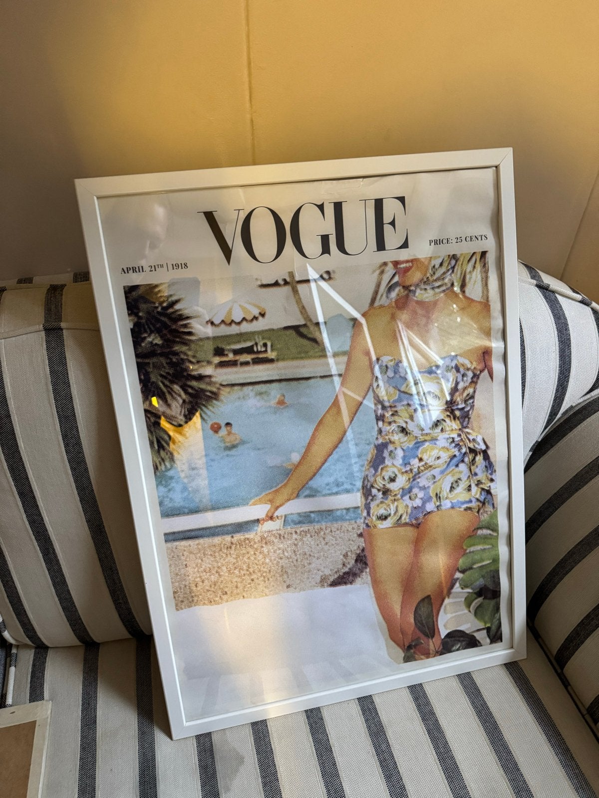 2 mooie Vogue posters met nette lijsten, Ophalen, Rechthoekig Staand, Met lijst, Zo goed als nieuw