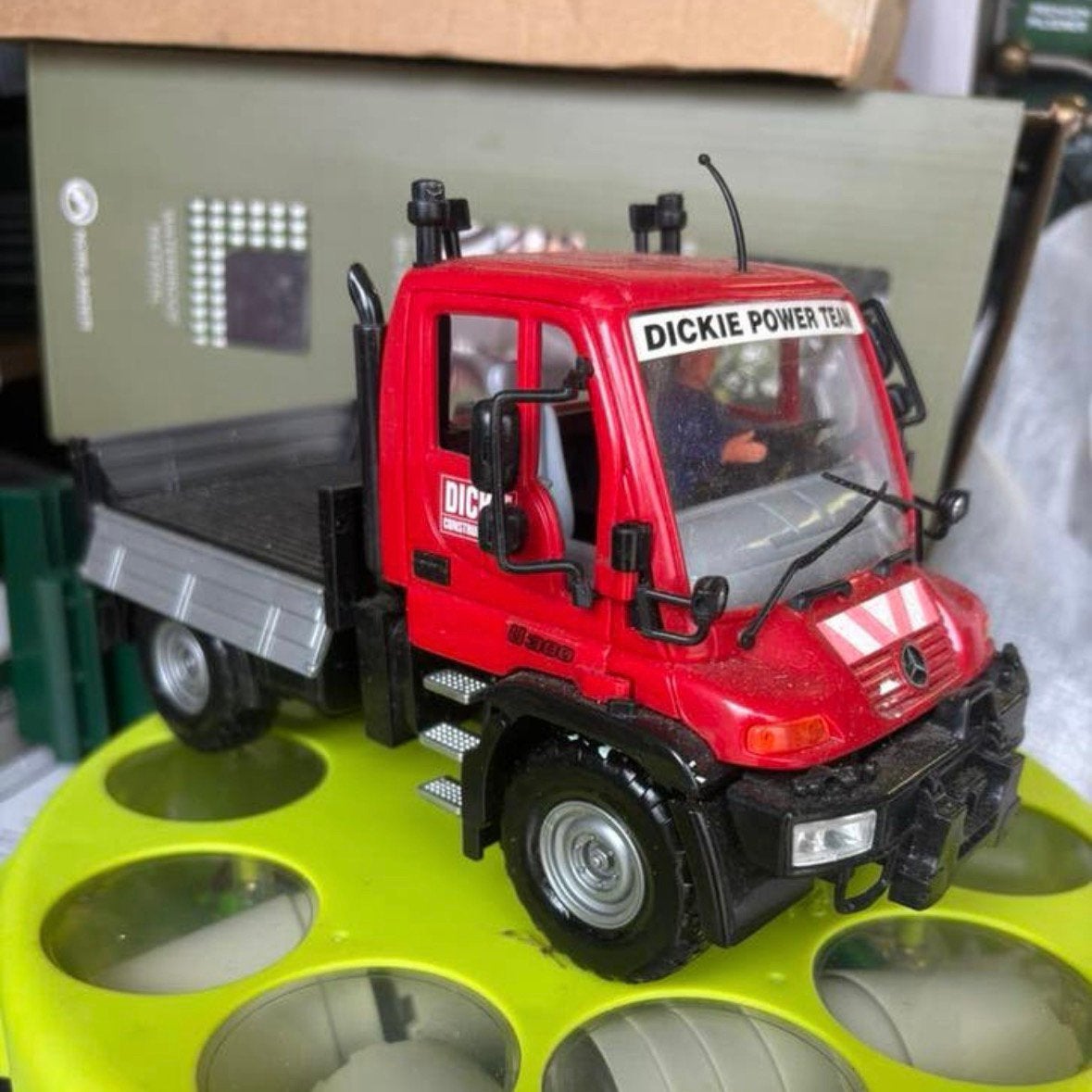 Dickie Mercedes Unimog U300, Ophalen of Verzenden, Gebruikt, Bus of Vrachtwagen
