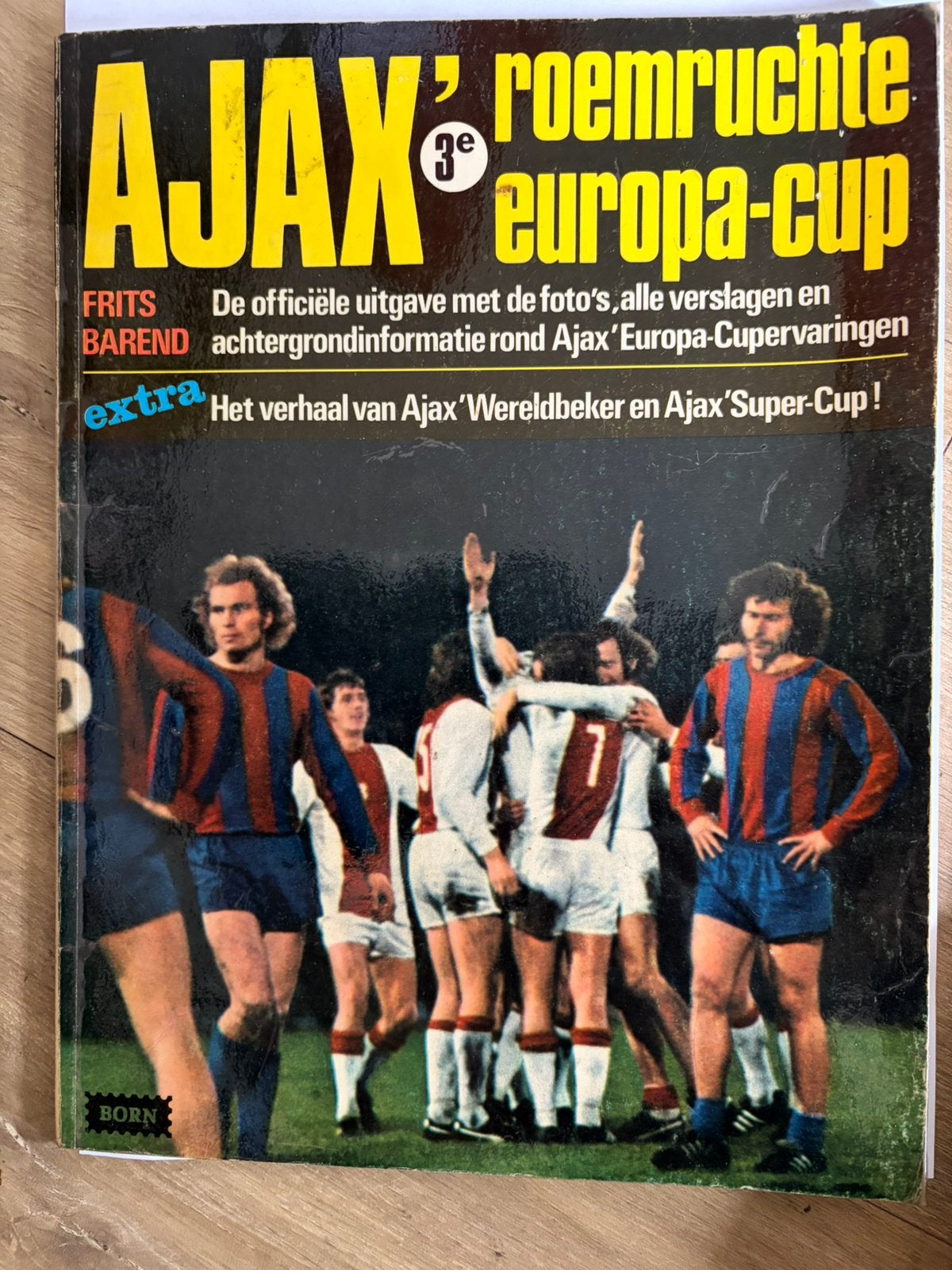 Boek Ajax seizoen 1972/1973, Boeken, Ophalen of Verzenden, Zo goed als nieuw, Balsport
