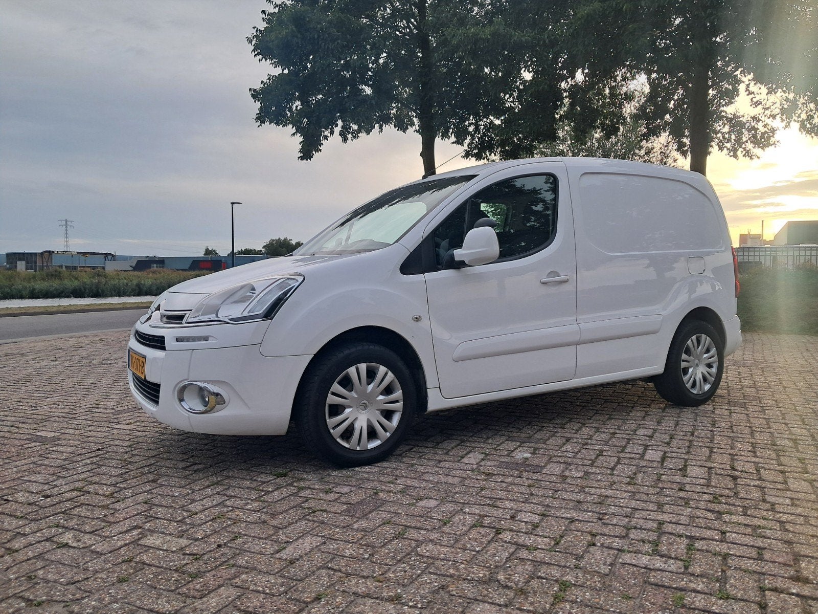 Citroën Berlingo 1.6 HDI 55KW 2013, Auto's, 74 pk, 680 kg, Citroën, Origineel Nederlands
